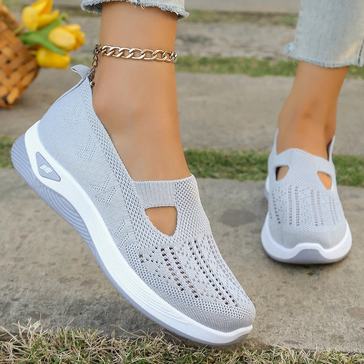 Women's shoes, women's sports shoes, summer flying woven mesh soft sole breathable sports shoes