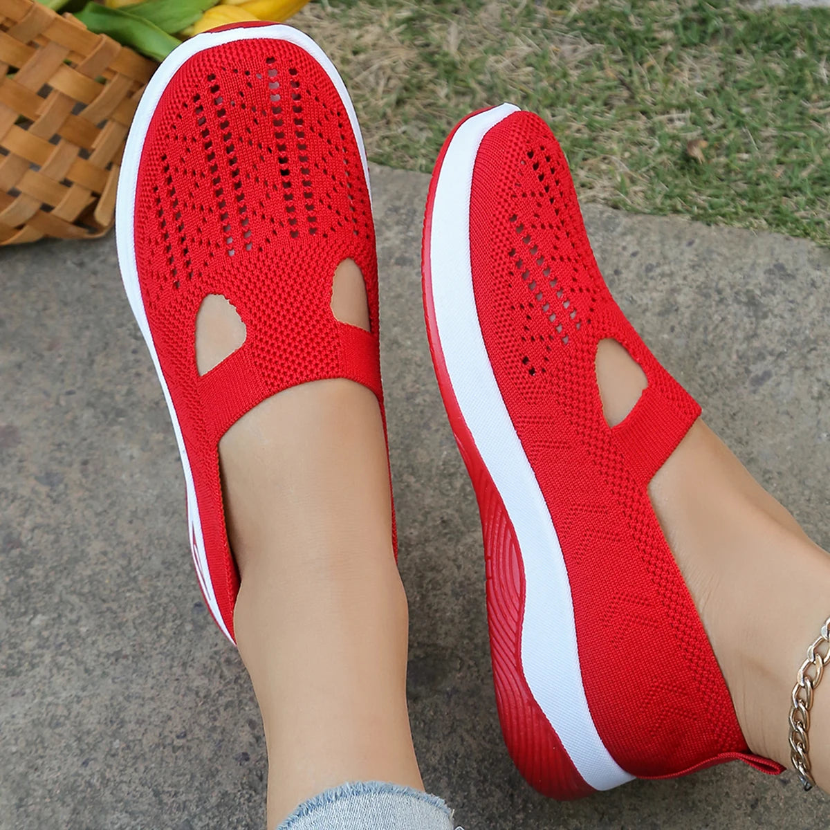 Women's shoes, women's sports shoes, summer flying woven mesh soft sole breathable sports shoes